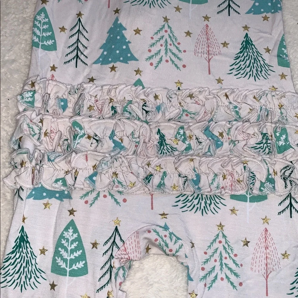 NWT Posh Peanut Balsam Ruffled Footie 6-9M Trees Pink & Blue Holiday